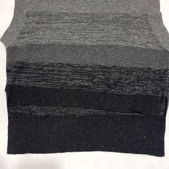 BCBGMAXAZARIA Turtleneck Wool Cashmere Sweater - Picture 3 of 10